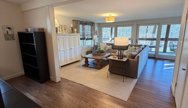 Charming 1-bedroom cottage on Peaceful Lake