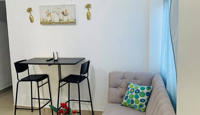 Charming 1-bedroom apartment in peaceful Monte Plata with AC and more.