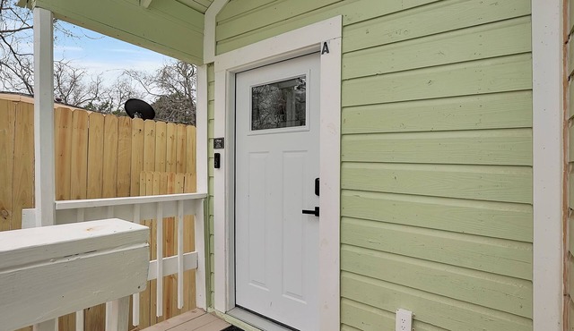Charming 1 bedroom getaway perfect for relaxation!