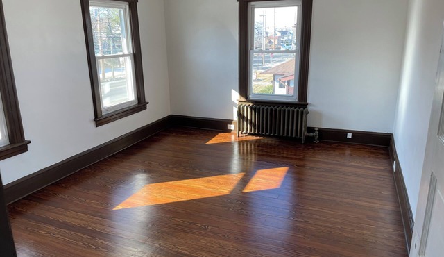 Charming 1-bedroom house in delightful Somerville with WiFi