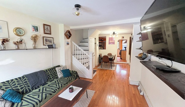 Charming 1-bedroom house in Baltimore with AC