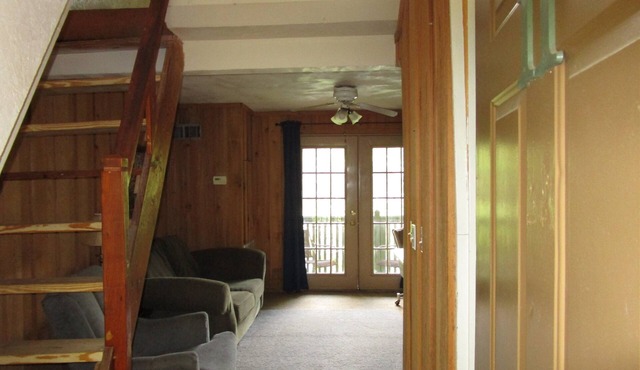 Charming 1-bedroom hotel with AC, WiFi in delightful Mayo