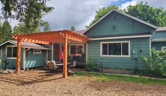 Charming 1-bedroom house in Rathdrum with WiFi