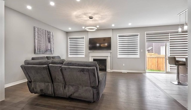 Charming 1-bedroom house in fabulous Milton with AC, WiFi