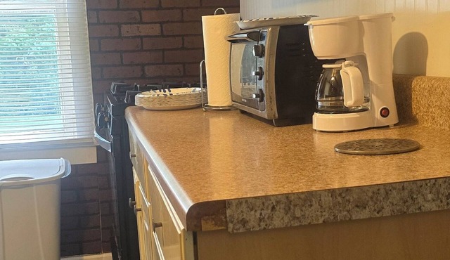 Charming 1-bedroom house with AC, WiFi in welcoming Conway