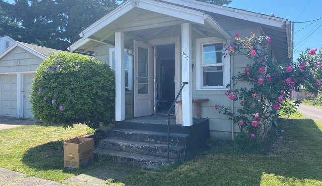 Charming 1-bedroom house with AC, WiFi in serene Salem