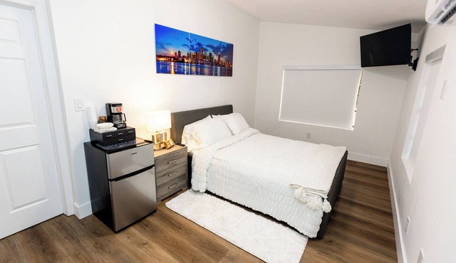 Charming 1-bedroom in lovely Miami with AC, WiFi