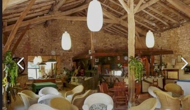 Charming 1-bedroom resort with WiFi, AC in fantastic Gavaudun