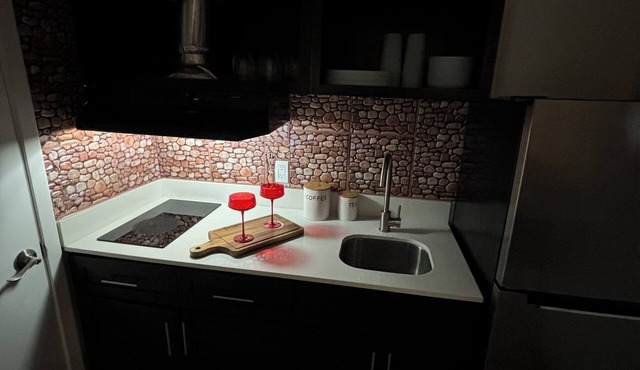 Charming 1-bedroom Studio apartment in fabulous Houston with fitness room, WiFi