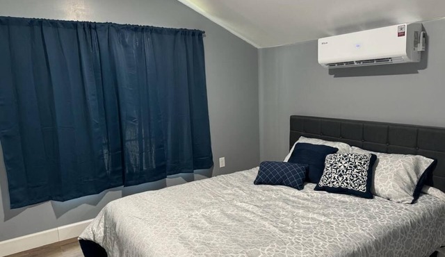 Charming 1-bedroom apartment #A in awesome East Palatka with WiFi, AC