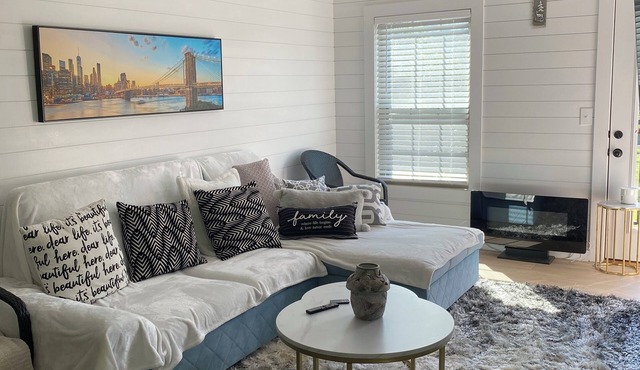 Charming 1-bedroom apartment in the entrance to the National Cherokee Park