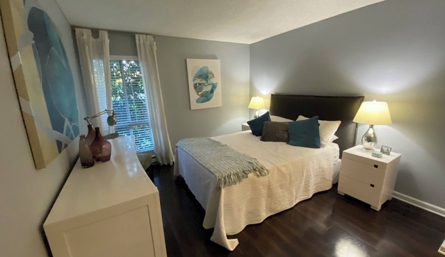 Charming 1-bedroom apartment in superb Los Angeles with Pool, WiFi