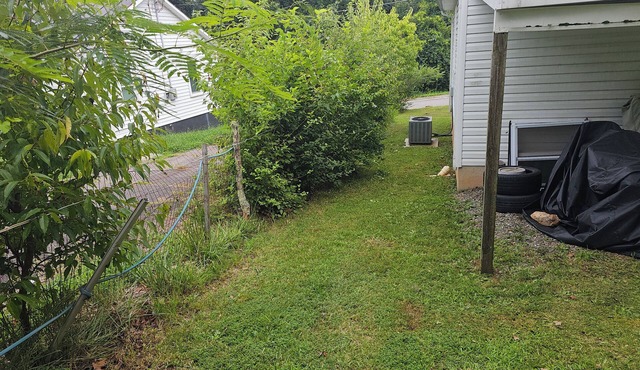 Charming 1-bedroom house in fabulous Martinsville with AC