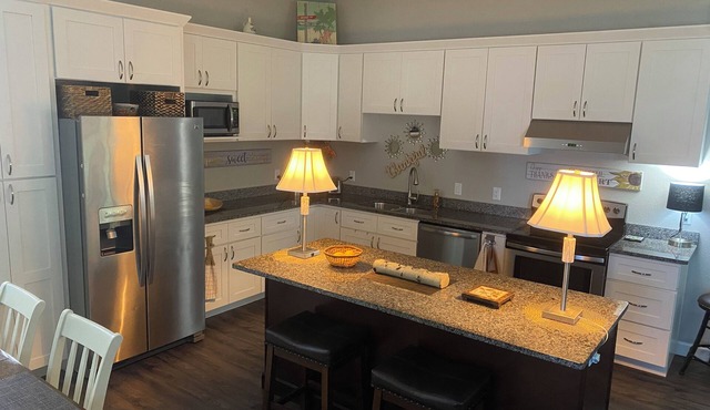 Charming 1-bedroom house with WiFi in wonderful Osage Beach
