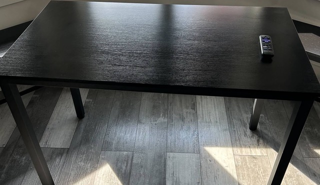 "Charming 1-Bedroom Retreat - Sleeps 3"