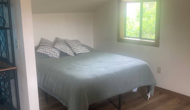 Charming 1-bedroom apartment with WiFi, AC in quaint Thermopolis