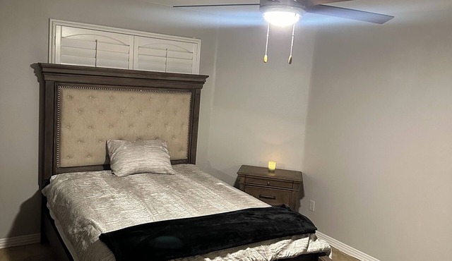 Charming 1-bedroom house with AC and WiFi in soothing Victorville