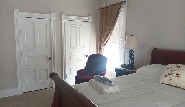 Charming 1-bedroom with shared house amenities in lovely Quincy with WiFi, AC