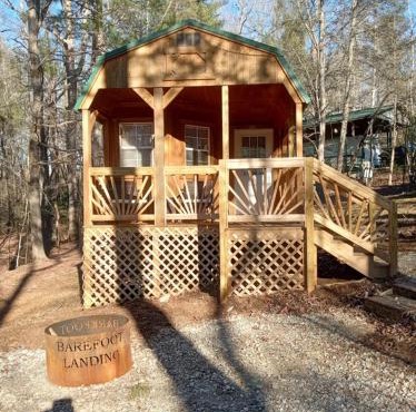 Charming 1 BR Compact Cabin