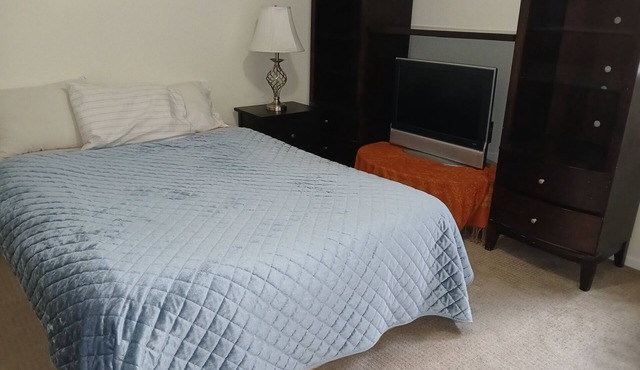 Charming 1 Furnished - Bedroom in a house in Aurora with AC, fitness room