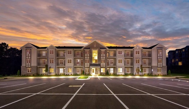 Charming 1 ROOM in shared apartment with WiFi, AC close to Knoxville