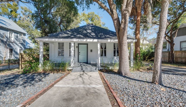 Charming 100-Year-Old Home < 1 Mi to Downtown