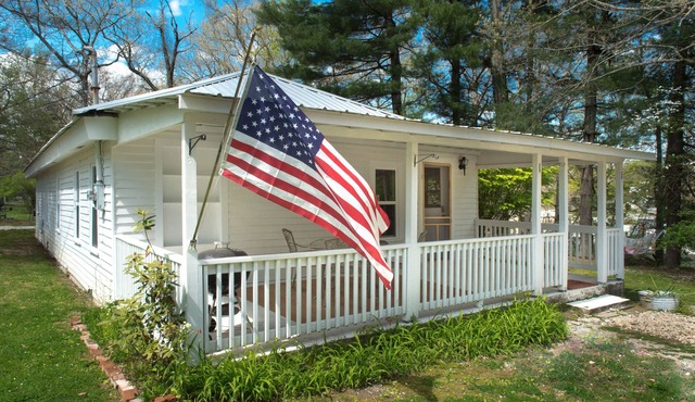 Charming 125 Year Old Sewanee Home on Campus- Walk Everywhere!