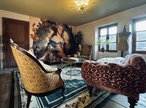 Charming 1800s Stone Home BB in Saint-Martial-le-Mont