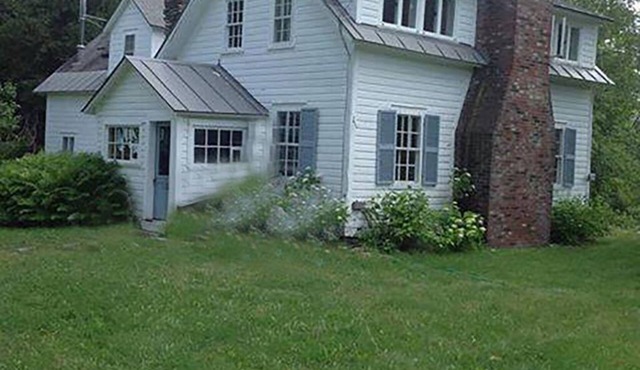 Charming 1830 Farmhouse