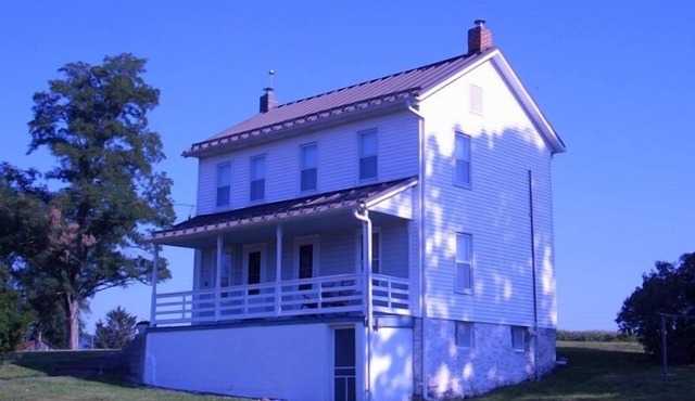 Charming 1880's home w pastoral views on 130 acre cattle farm