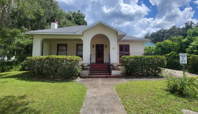 Charming 1925 House in the Heart of DeLand.