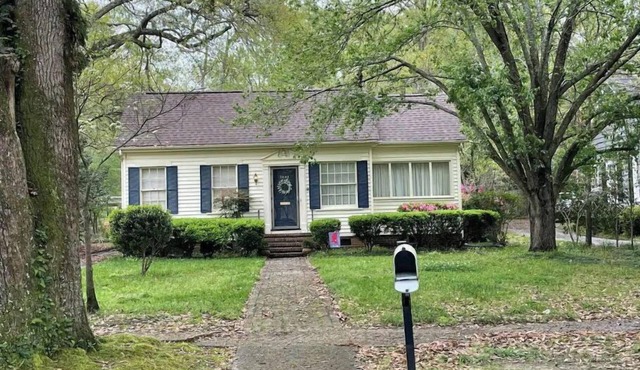Charming 1930's Euclid Ave Bungalow