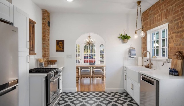 Charming 1930's Spanish Bungalow