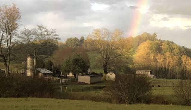 Charming 1930’s Farmhouse located between Boone & West Jefferson, NC!