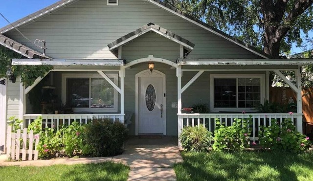 Charming 1950's Bungalow