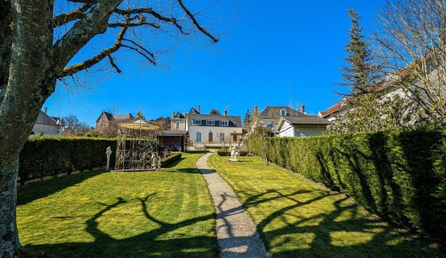 Charming 19th Century B&B near Loire Castles, Valençay Château, 25 mins from Beauval Zoo