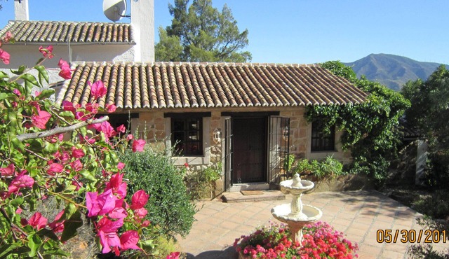 Charming 19th century stone built cottage. Magnificent location