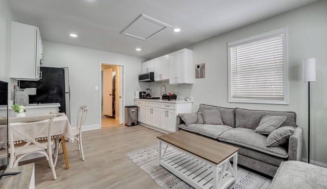 Charming 1BD 1BA Near BWI, Live Casino, Ft Meade, Arundel Mills Mall!