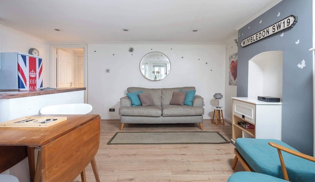 Charming 1BD Flat with Garden, Wimbledon Village