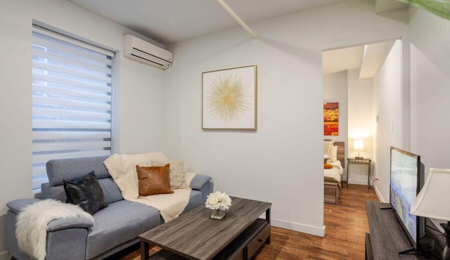Charming 1BDR Apartment on Bishop St- MTL