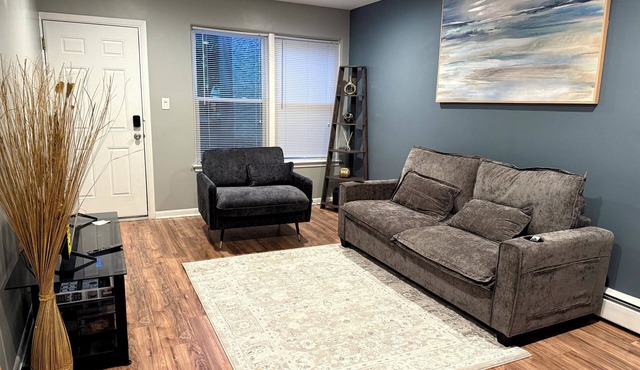 Charming 1BDR - Great Location