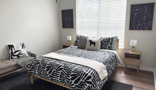 Charming 1BR 5 mins from UCF with fitness room and AC in lovely Oviedo