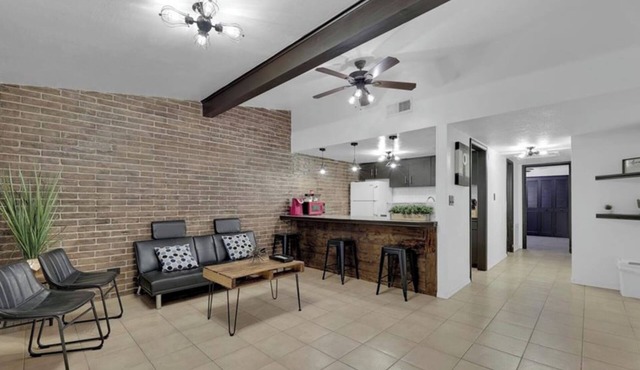 Charming 1BR Condo Near UTRGV & Downtown Edinburg