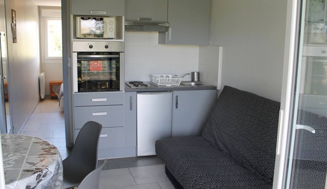 Charming 1BR with Terrace and Wi-Fi, 100m from the Spa