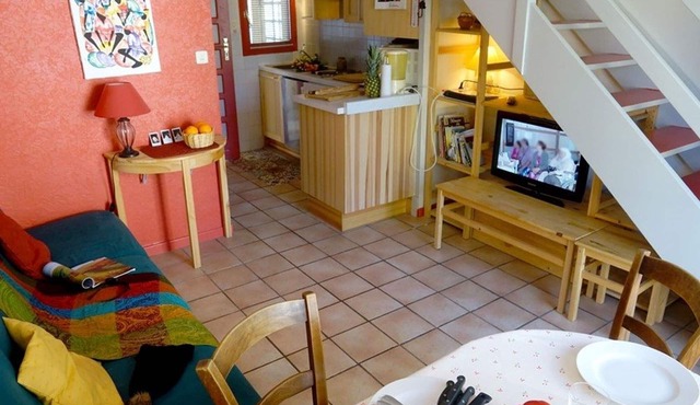 Charming 2-Bedroom Duplex in Luchon, Close to Casino Park and Thermal Baths