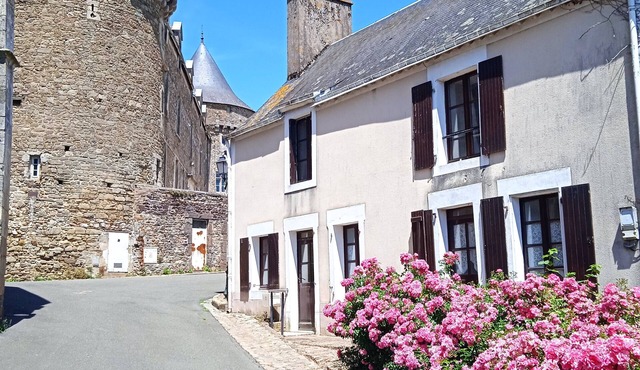 Charming 2 bed historic house