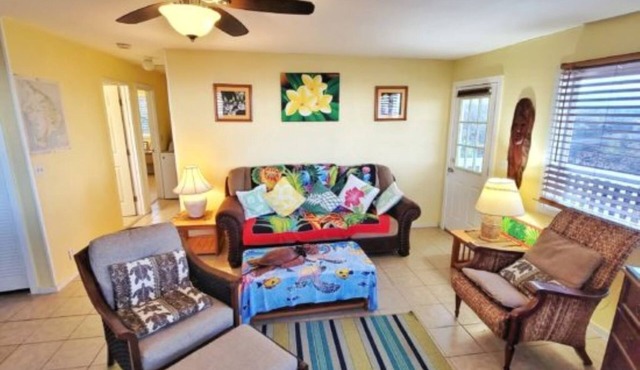 Charming 2 bdr cottage in Ocean View - 30 min to Black Sands Beach 45 to Volcano