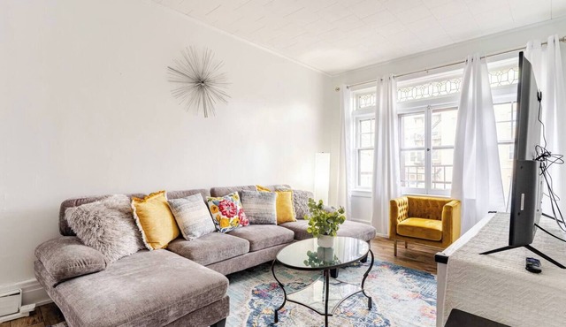 Charming 2-bdrm apt on lovely Park Ave. long-term option available