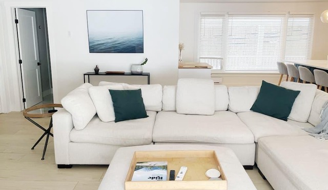 Charming 2-Bdrm Home in the heart of Old Chelsea
