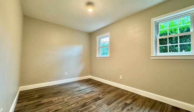 Charming 2-bed apartment in lovely Oakton - a few miles from many universities!